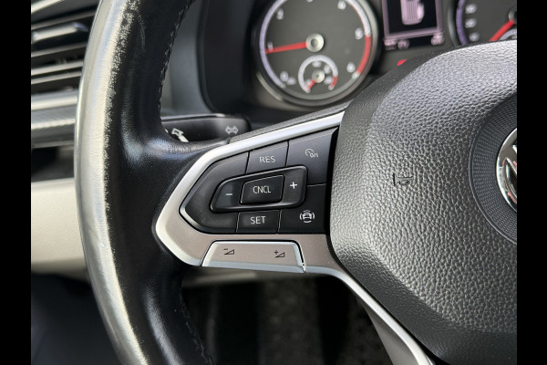 Volkswagen Transporter 2.0 TDI HIGHLINE / STARLIGHT BLUE METALLIC / L2H1 / TREKHAAK / CAMERA / CRUISE / AIRCO