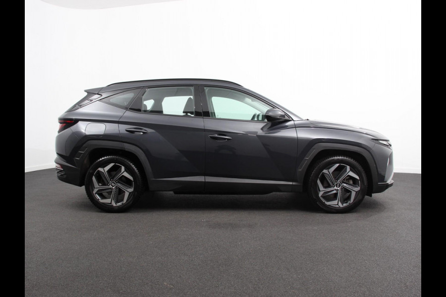 Hyundai Tucson 1.6 T-GDI PHEV Comfort 4WD Climate control Cruise control Parkeersensoren achter Achteruitrij camera Navigatie LED Apple Carplay/ Android Auto