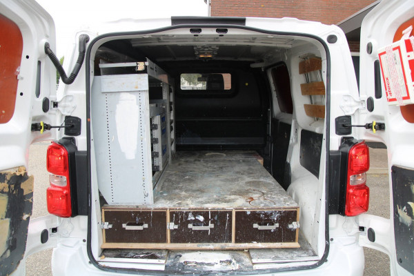 Citroën Jumpy 2.0 BlueHDI 120PK Driver / Trekhaak / App connect / 3 zits