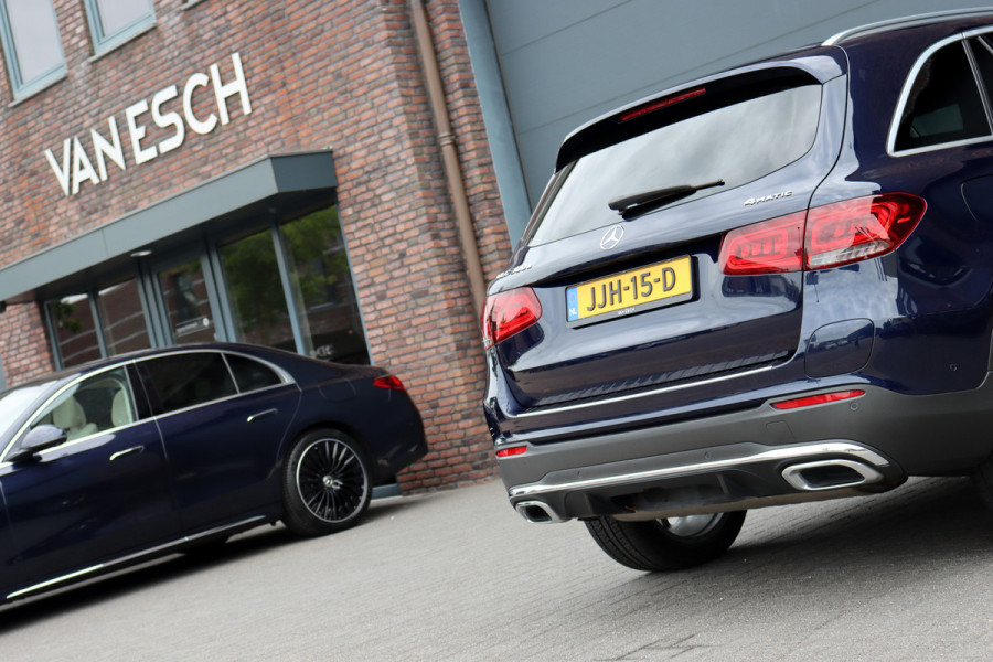 Mercedes-Benz GLC 300e 4MATIC AMG Line | Distronic+ | Memory | Trekhaak | HUD | Verwarmd Stuurwiel | Leder | Keyless Go | Augmented Reality |