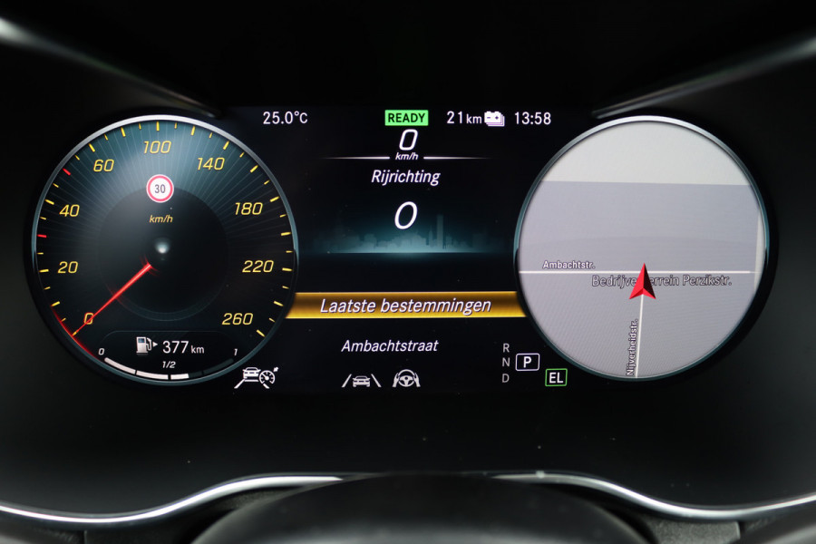Mercedes-Benz GLC 300e 4MATIC AMG Line | Distronic+ | Memory | Trekhaak | HUD | Verwarmd Stuurwiel | Leder | Keyless Go | Augmented Reality |