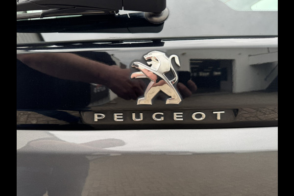 Peugeot 5008 1.2 PureTech Blue Lease Executive 7P Navi Camera Carplay Clima