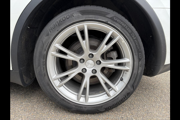 Tesla Model Y Long Range AWD 75 kWh SOH 92% | AFNEEMBARE TREKHAAK| ENHANCHED AUTOPILOT| RESTERENDE ALGEMENE FABRIEKSGARANTIE TESLA T/M 03-2028 OF 80.000KM| ACCU + AANDRIJFLIJN T/M 03-2032/ 192.000KM| RIJKLAAR GELEVERD