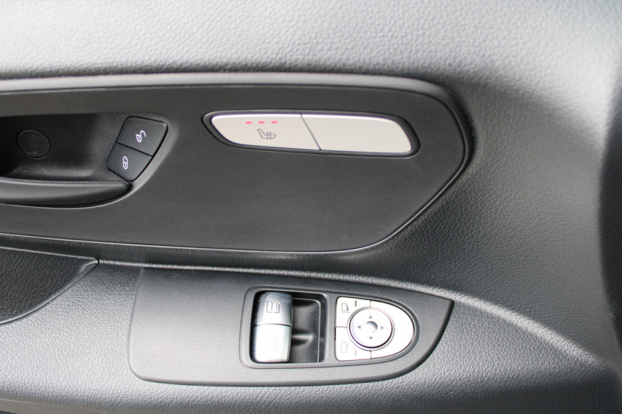 Mercedes-Benz Vito 119 CDI / Aut / Lang / DC / 2x Schuifdeur / Leer / Led / Camera / Vol Opties / NIEUWSTAAT