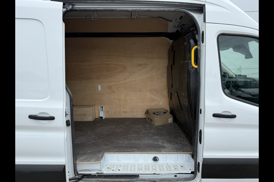 Ford E-Transit 68kWh 184PK L2H3 317km WLTP 97% (SOH) BEV Snelladen Camera Cruise control Climate control Carplay Navigatie Laadkabel Parkeersensoren V+A