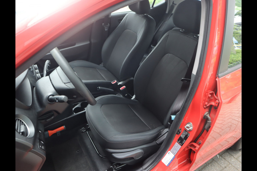Hyundai i10 1.0i Comfort / Airco / Stuurbekr / Cruise Voldoende Apk