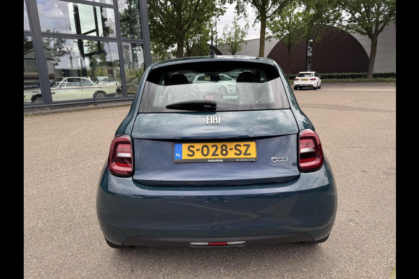 Fiat 500 RED 42 kWh SOH 92% | NAVIGATIE | AIRCO CLIMATE CONTROL | CRUISE CONTROL | DEALER ONDERHOUDEN