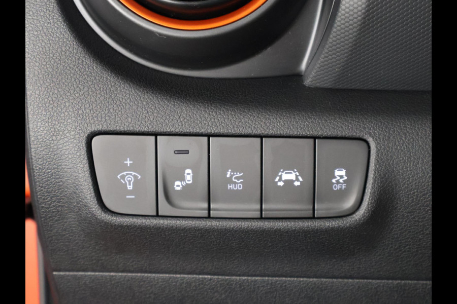 Hyundai Kona 1.0T Premium Two-Tone Sport | Apple Carplay & AndroidAUTO | Stoel ventilatie / Verwarming | Head-Up display |