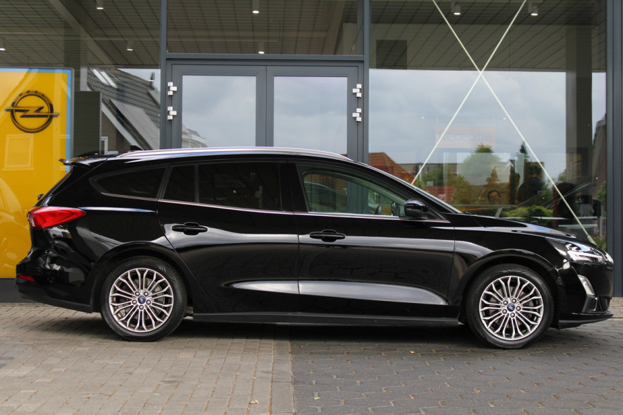 Ford FOCUS Wagon 1.0 EcoBoost Titanium Business | Achteruitrijcamera | Stoelverwarming | Trekhaak