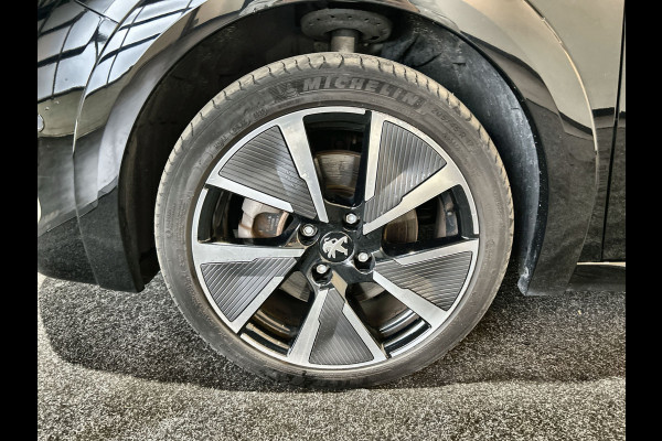 Peugeot e-208 EV GT Pack 50 kWh Panoramadak | leer-alcantara | 11 kW 3-fase