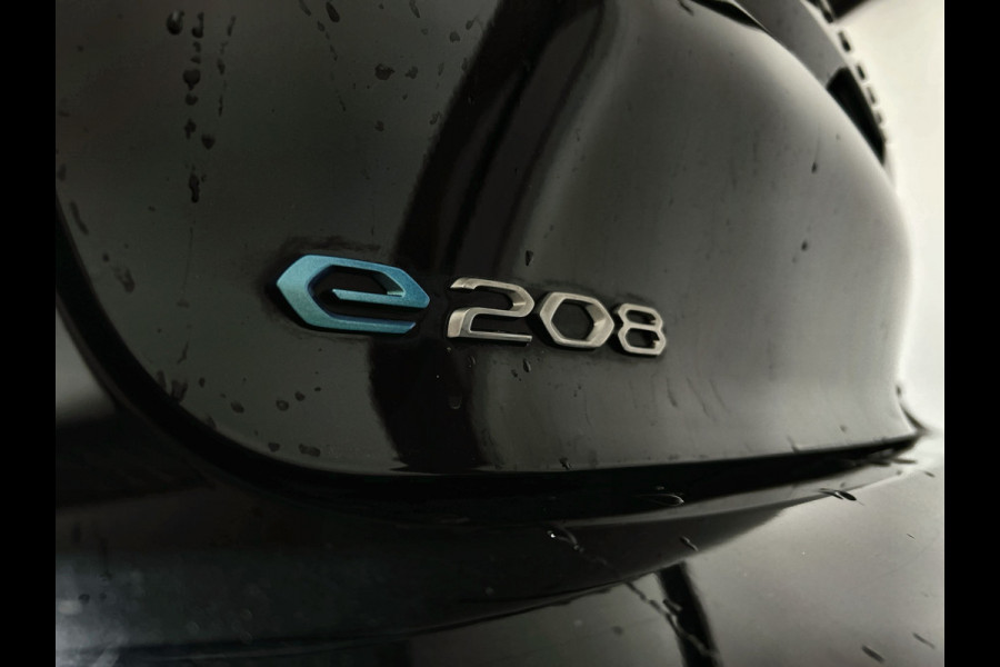 Peugeot e-208 EV GT Pack 50 kWh Panoramadak | leer-alcantara | 11 kW 3-fase