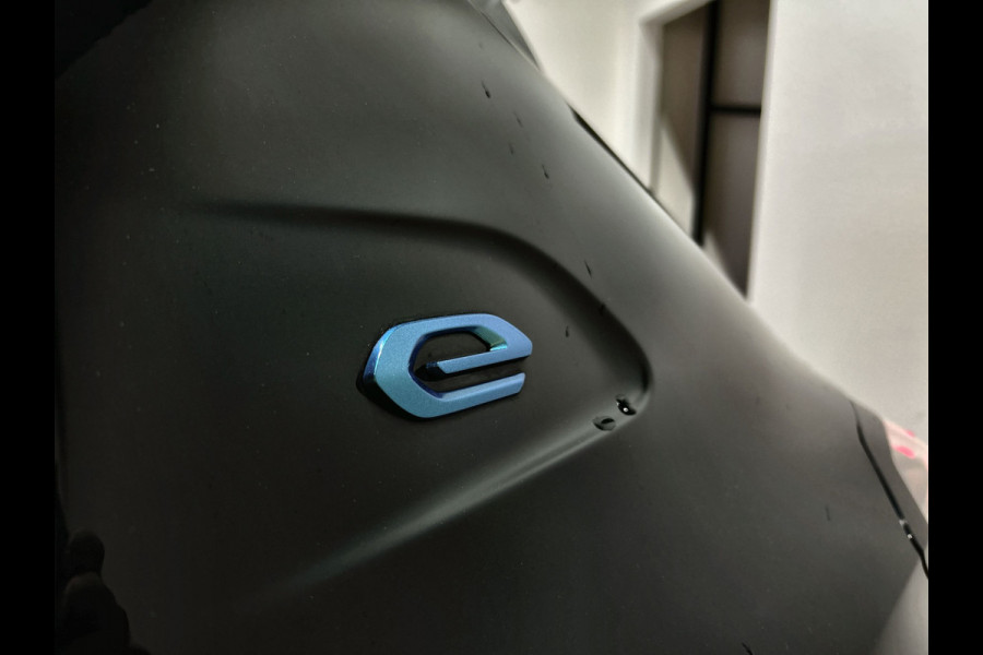 Peugeot e-208 EV GT Pack 50 kWh Panoramadak | leer-alcantara | 11 kW 3-fase