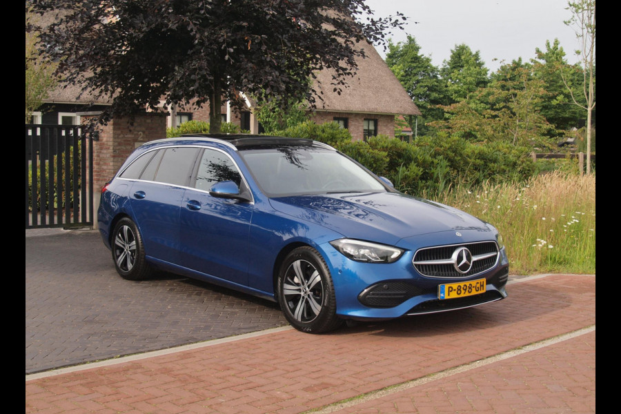 Mercedes-Benz C-Klasse Estate 200 Launch Edition Luxury Line | Panoramadak | Burmester Audio | Camera | Sfeerverlichting | Apple Carplay |