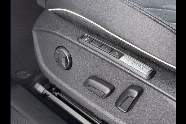 Volkswagen ID.4 GTX 4Motion 82kWh 300PK Trekhaak Ergo-Active Stoelen Elek.Verstelbaar+Memory Stoel+Stuurverwarming Adap.Cruise Navi Ecc Matrix led Apple Carplay Android Auto SOH 88% Top Sport Interieur Pakket Plus Lmv 20" 4WD AWD Keyless Advanced 1e Eigenaar Origineel Nederlandse Auto