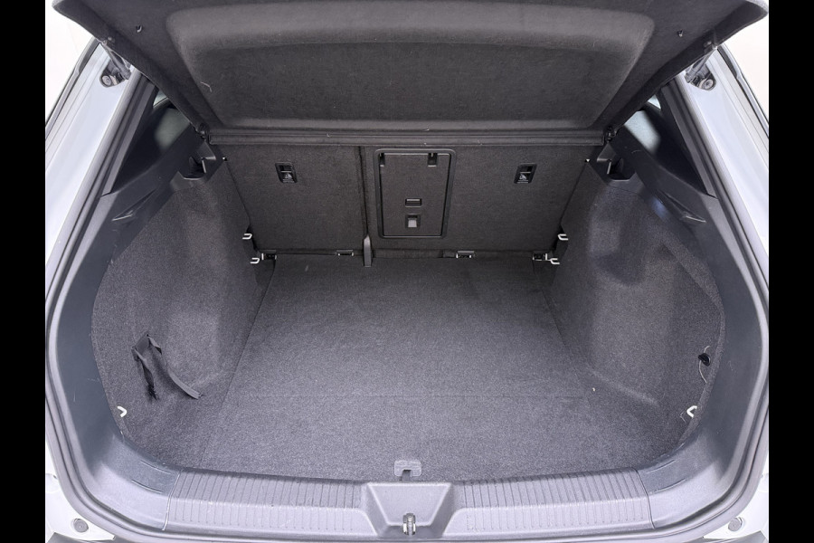Volkswagen ID.4 GTX 4Motion 82kWh 300PK Trekhaak Ergo-Active Stoelen Elek.Verstelbaar+Memory Stoel+Stuurverwarming Adap.Cruise Navi Ecc Matrix led Apple Carplay Android Auto SOH 88% Top Sport Interieur Pakket Plus Lmv 20" 4WD AWD Keyless Advanced 1e Eigenaar Origineel Nederlandse Auto