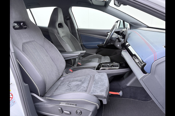 Volkswagen ID.4 GTX 4Motion 82kWh 300PK Trekhaak Ergo-Active Stoelen Elek.Verstelbaar+Memory Stoel+Stuurverwarming Adap.Cruise Navi Ecc Matrix led Apple Carplay Android Auto SOH 88% Top Sport Interieur Pakket Plus Lmv 20" 4WD AWD Keyless Advanced 1e Eigenaar Origineel Nederlandse Auto