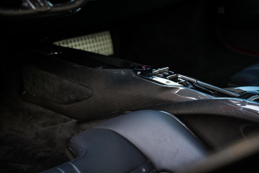 Ferrari SF90 Stradale 4.0 V8 Assetto Fiorano Fiorano Pack Carbon Fibre Daytona Racing Seats