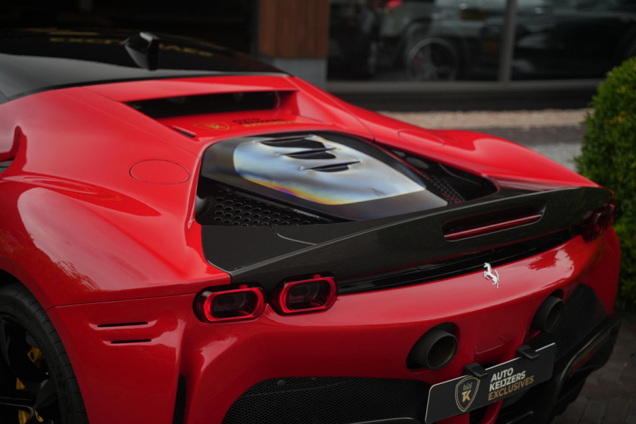 Ferrari SF90 Stradale 4.0 V8 Assetto Fiorano Fiorano Pack Carbon Fibre Daytona Racing Seats