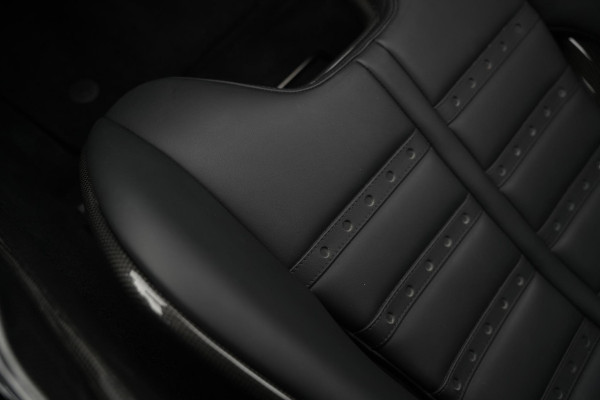 Ferrari SF90 Stradale 4.0 V8 Assetto Fiorano Fiorano Pack Carbon Fibre Daytona Racing Seats