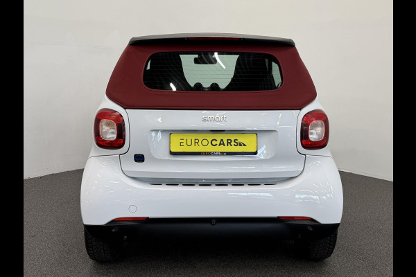 Smart Fortwo Cabrio EQ Comfort 18 kWh Automaat Navigatie Apple Carplay Android Auto Parkeersensoren Achter Climate Control Elektrisch Cabriodak DAB+