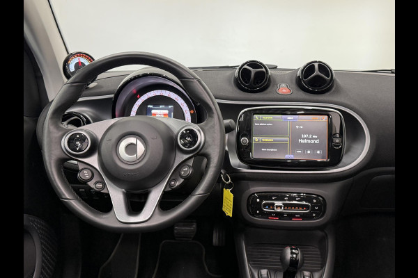 Smart Fortwo Cabrio EQ Comfort 18 kWh Automaat Navigatie Apple Carplay Android Auto Parkeersensoren Achter Climate Control Elektrisch Cabriodak DAB+