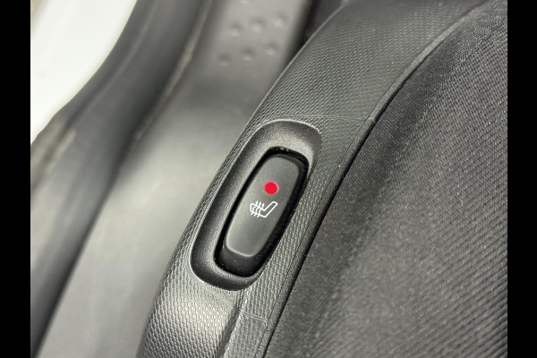 Smart Fortwo Cabrio EQ Comfort 18 kWh Automaat Navigatie Apple Carplay Android Auto Parkeersensoren Achter Climate Control Elektrisch Cabriodak DAB+
