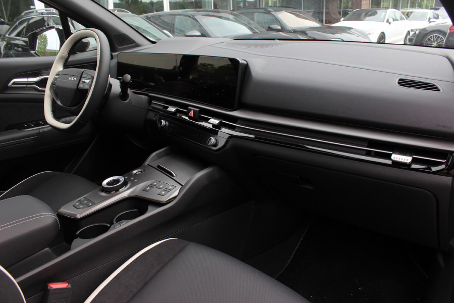 Kia Sportage 1.6 T-GDi Plug-in Hybrid GT-PlusLine / Panoramadak / 360Camera / Head-up / Leder / Matrix LED / Keyless / 18'' / CarPlay / Harman Kardon / Stoelventilatie / Stoelverwarming 4x / Dodehoek / DAB / ACC