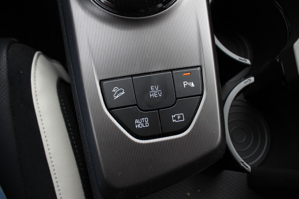Kia Sportage 1.6 T-GDi Plug-in Hybrid GT-PlusLine / Panoramadak / 360Camera / Head-up / Leder / Matrix LED / Keyless / 18'' / CarPlay / Harman Kardon / Stoelventilatie / Stoelverwarming 4x / Dodehoek / DAB / ACC