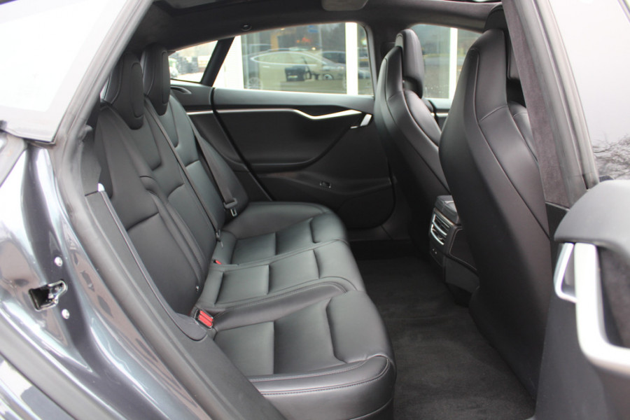 Tesla Model S 100D / SoH 88,6% / Autopilot 2.5 / Luchtvering / Panoramadak / Performance package / Leder / Navigatie / 20'' / Audio Premium