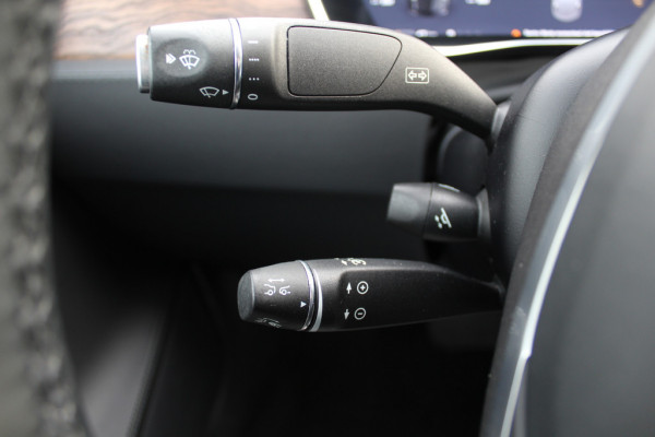 Tesla Model S 100D / SoH 88,6% / Autopilot 2.5 / Luchtvering / Panoramadak / Performance package / Leder / Navigatie / 20'' / Audio Premium