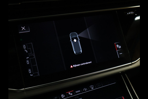 Audi Q7 55 TFSI e quattro S Line [SCHUIFKANTELDAK, BANG & OLUFSEN, LUCHTVERING, APPLE CARPLAY, ANDROID, MEMORY SEATS, HEAD-UP, PARKEER ASSISTENT, 360 CAMERA, STOELVERWARMING, ADAPTIVE CRUISE, VOL LEDER, NIEUWSTAAT]