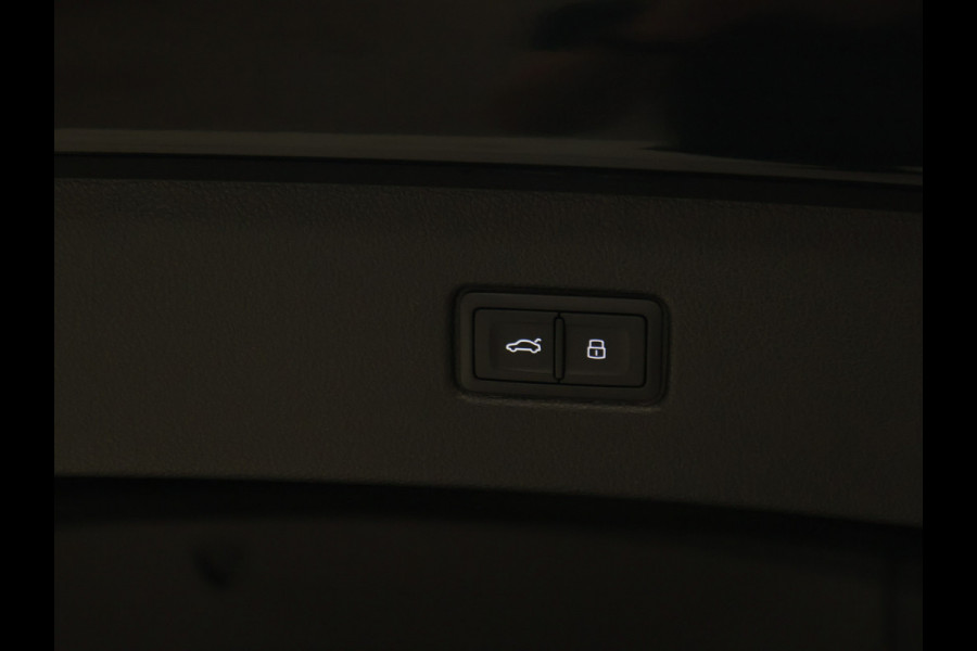 Audi Q7 55 TFSI e quattro S Line [SCHUIFKANTELDAK, BANG & OLUFSEN, LUCHTVERING, APPLE CARPLAY, ANDROID, MEMORY SEATS, HEAD-UP, PARKEER ASSISTENT, 360 CAMERA, STOELVERWARMING, ADAPTIVE CRUISE, VOL LEDER, NIEUWSTAAT]