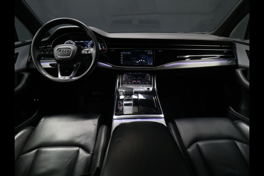 Audi Q7 60 TFSI e quattro Competition S Line [LUCHTVERING, TREKHAAK UITKLAPBAAR, SFEERVERLICHTING, ELEKTRISCH VERSTELBARE STOELEN, APPLE CARPLAY, ANDROID, STOELVERWARMING, CAMERA, PDC V+A, VOL LEDER, CRUISE, CLIMATE, NIEUWSTAAT]