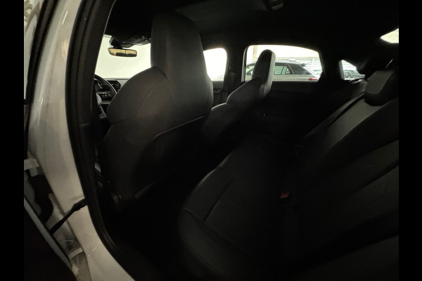 Audi A3 LIMOUSINE 30 TFSI Business edition Keyless|CarPlay