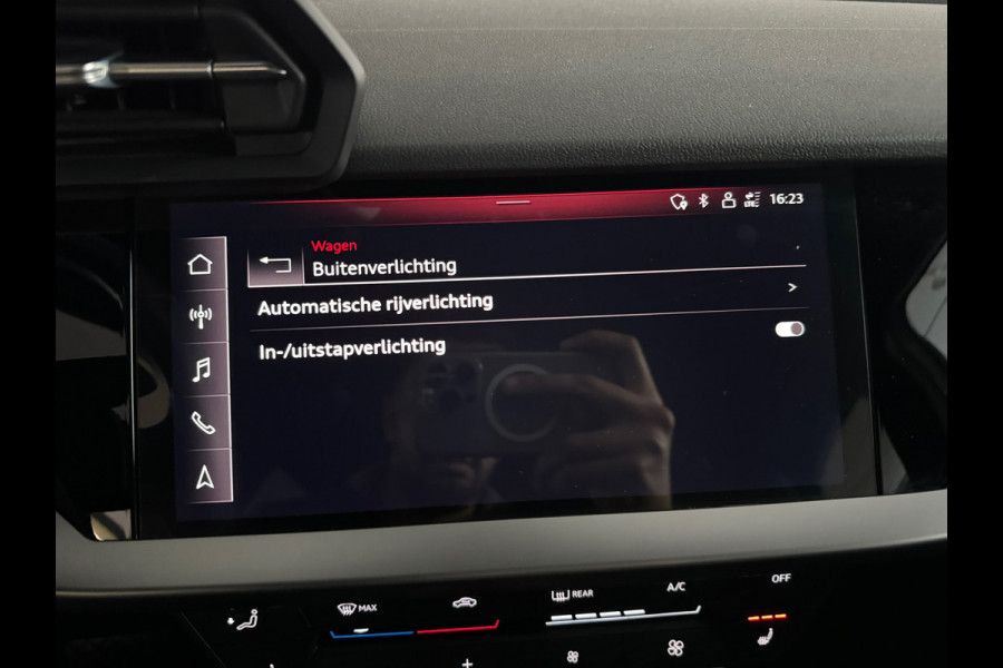 Audi A3 LIMOUSINE 30 TFSI Business edition Keyless|CarPlay