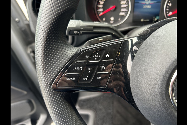Mercedes-Benz Vito 116 CDI L3 Pro / 2500KG Trekhaak / MBUX / Navigatie / Camera / Cruise control / Airco / LMV