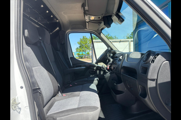 Renault Master T35 2.3 dCi L3H3 | 3 Zitplaatsen | Bluetooth | Navi | Parkeersensoren | Airco