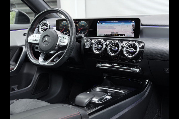 Mercedes-Benz A-Klasse 200 Launch Edition Premium Plus Pano/Sfeer