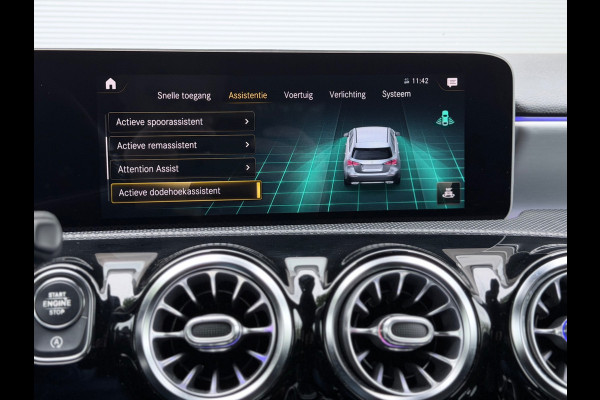 Mercedes-Benz A-Klasse 200 Launch Edition Premium Plus Pano/Sfeer