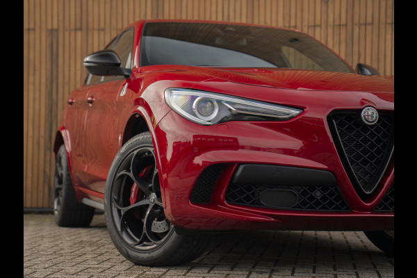 Alfa Romeo Stelvio 2.9 V6 AWD Quadrifoglio | Harman/Kardon | Rosso Competizione | Adapt. cruise | CarPlay | Carbon stuur