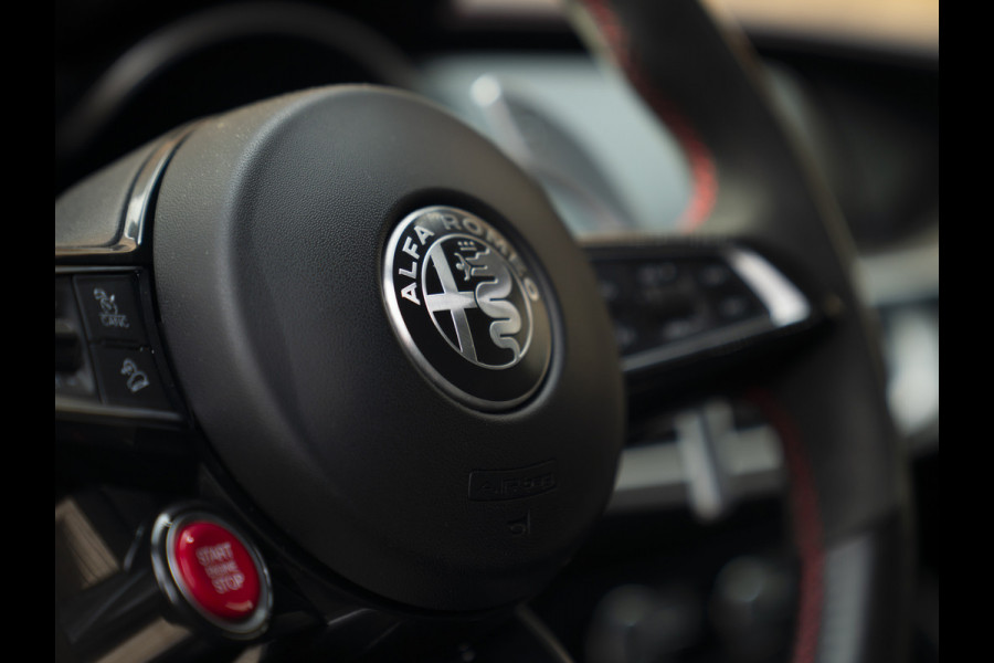 Alfa Romeo Stelvio 2.9 V6 AWD Quadrifoglio | Harman/Kardon | Rosso Competizione | Adapt. cruise | CarPlay | Carbon stuur