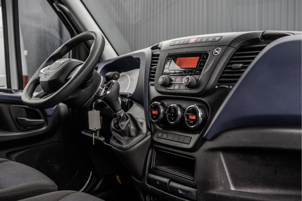 Iveco Daily 35S14V 2.3 L2H2 | Automaat | Trekhaak | Euro 6 | Cruise | Climate | 3500 KG Trekgewicht