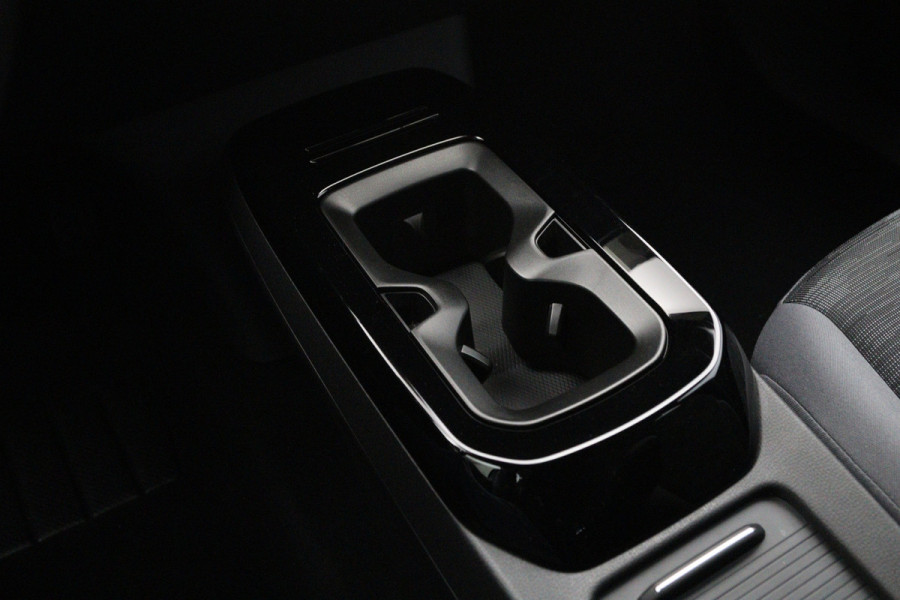 Volkswagen ID.4 Life 77 kWh 204 PK, SOH 92 %, Trekhaak, Carplay, WInterpakket, Adap. Cruise Control