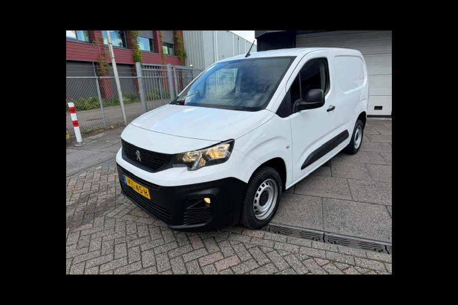 Peugeot Partner 1.2 PureTech Premium AIRCO I NAVI I PDC I APPLE CARPLAY I ANDROID AUTO I 1e EIGENAAQR I COMPLETE ONDERHOUDSHISTORIE