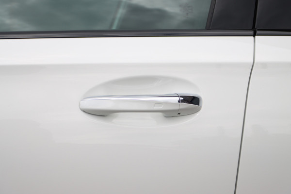 Mercedes-Benz A-Klasse 250 4MATIC AMG Line | 224pk | Panoramadak | Memory | Burmester | Camera | Standkachel | Keyless Go | Apple Carplay | Nightpakket | Verwarmd Stuurwiel |