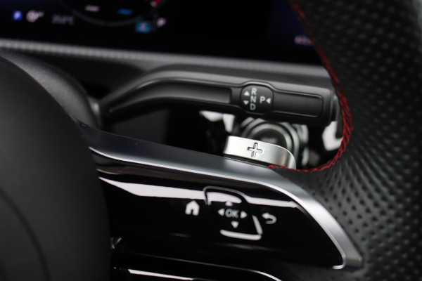 Mercedes-Benz A-Klasse 250 4MATIC AMG Line | 224pk | Panoramadak | Memory | Burmester | Camera | Standkachel | Keyless Go | Apple Carplay | Nightpakket | Verwarmd Stuurwiel |