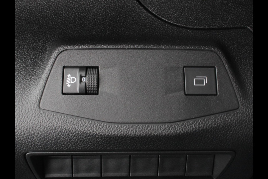 Peugeot Partner 1.5 BlueHDi 130PK L1 Navigatie Apple Carplay / Android Auto DAB trekhaak Cruise Control Airco Houten bekleding laadruimte