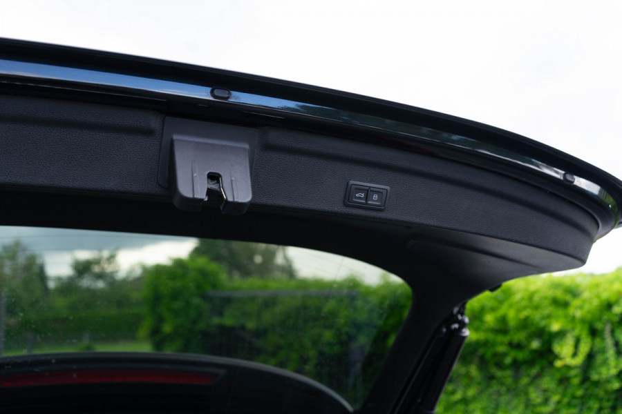 Audi Q3 Sportback 45 TFSI e / 2x S-line/ Virtual Cockpit/ Touch Navigatie/ Virtual Cockpit/
