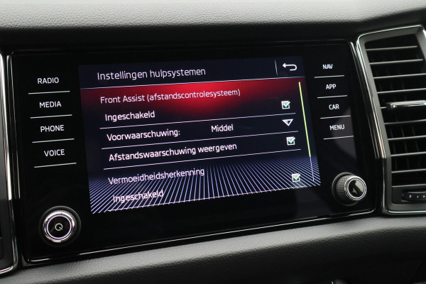 Škoda Kodiaq 1.5 TSI Limited Business Edition Automaat LED, Camera, Apple Carplay, DAB, PDC