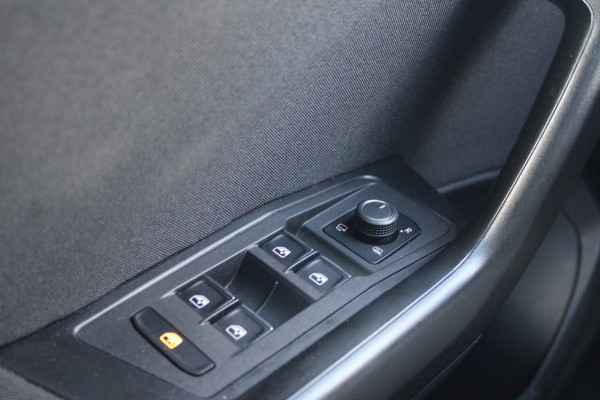 Volkswagen T-Roc 1.5 TSI R-Line Org. NL | Af. Trekhaak | Virtueel | ACC | Stoel/stuurverwarming